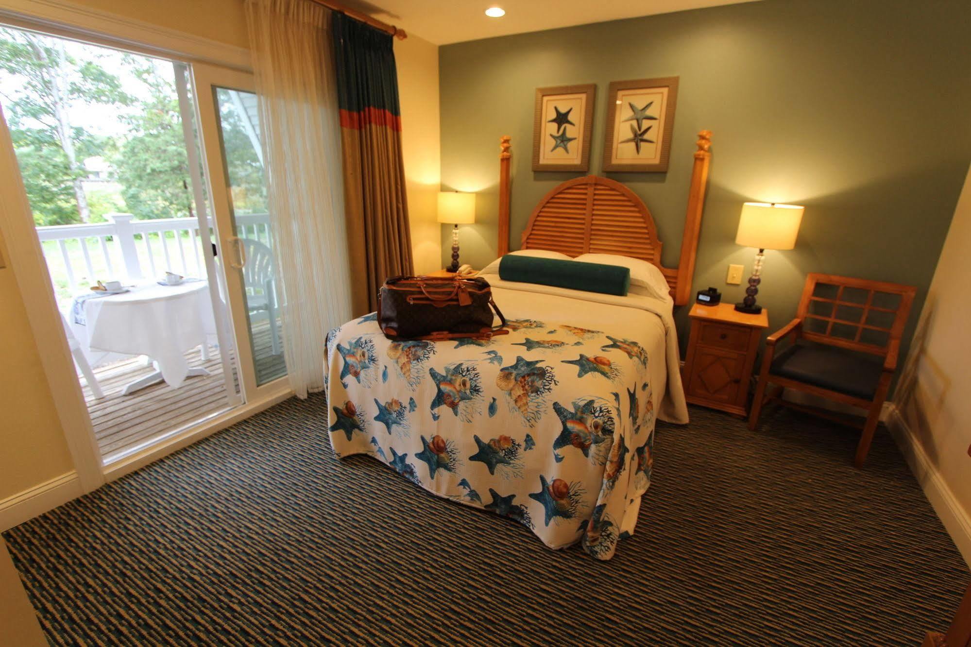 The Cove At Yarmouth Hotel West Yarmouth Exterior foto